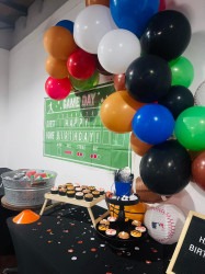 parties 1752414829 Golden Party Package